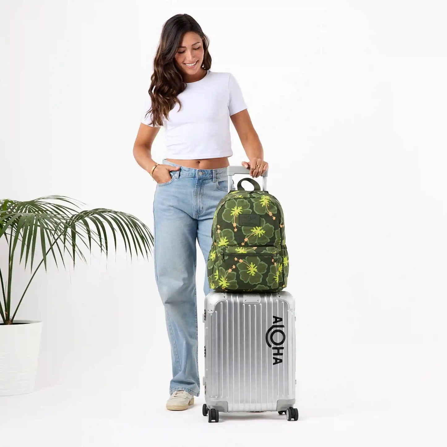 Pua Waikiki Keep It Light Backpack in Olive