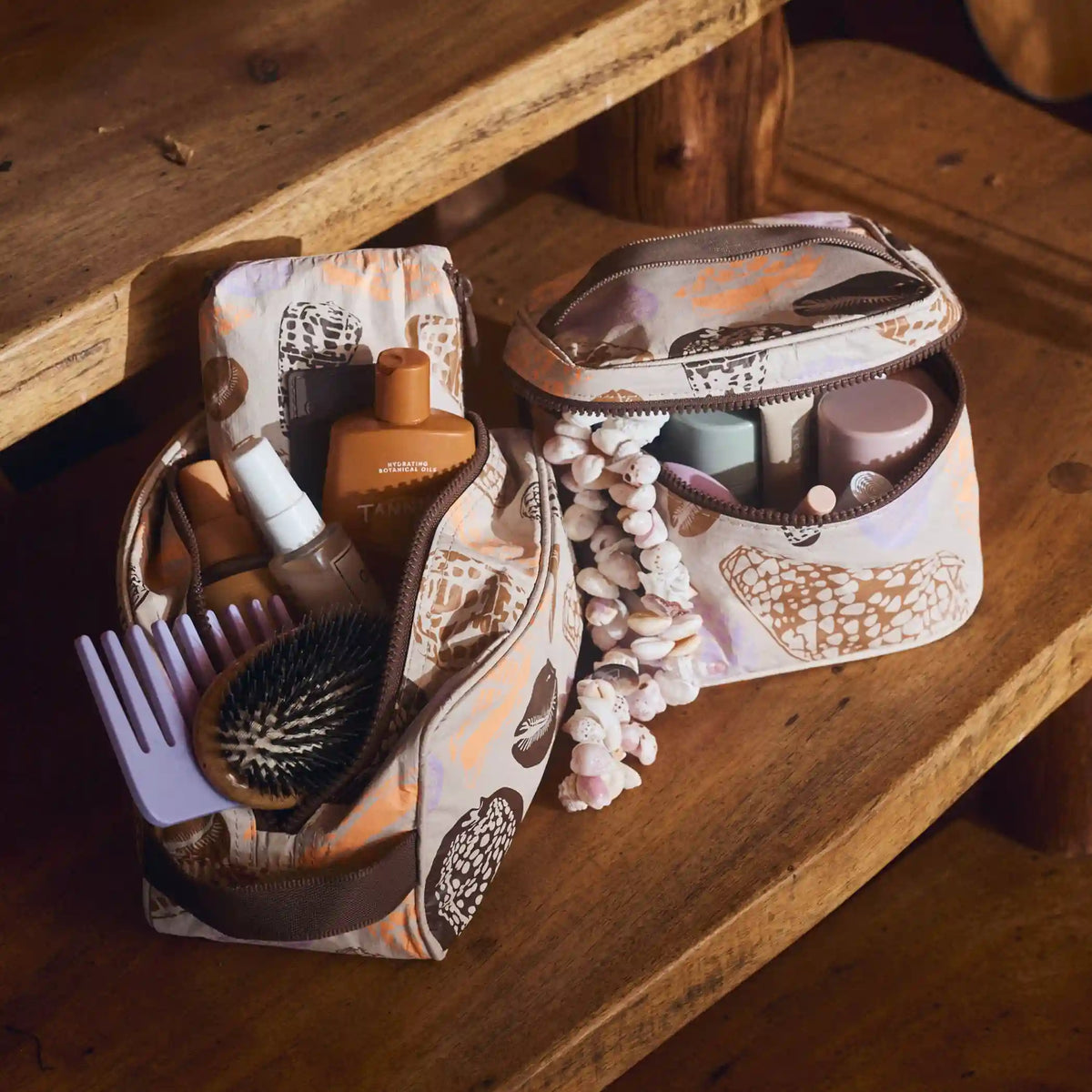 Shoreline Dopp Kit in Sandstone