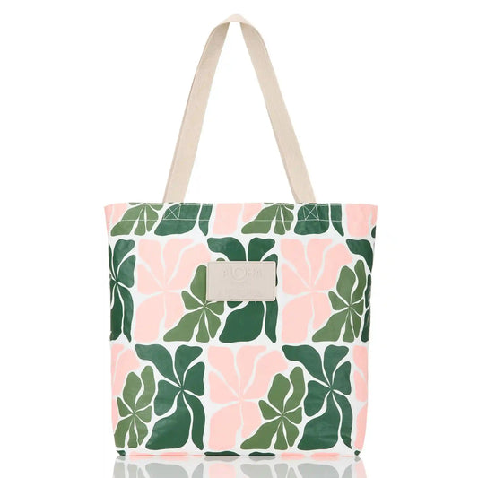 Wavy Reversible Tote in Vineyard