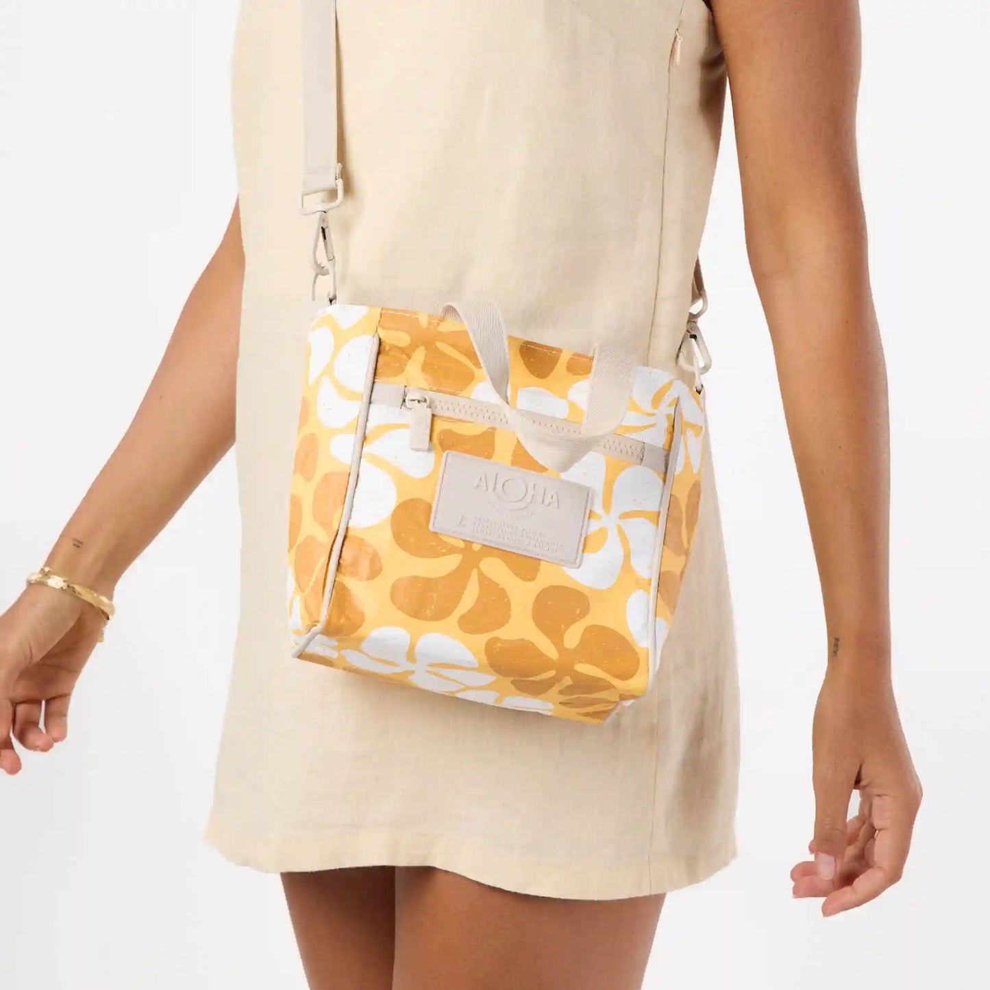 Funky Plumeria Crossbody in Honey