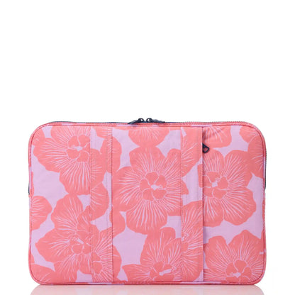 Purau 16 Inch Keep It Light Laptop Case in Tropical
