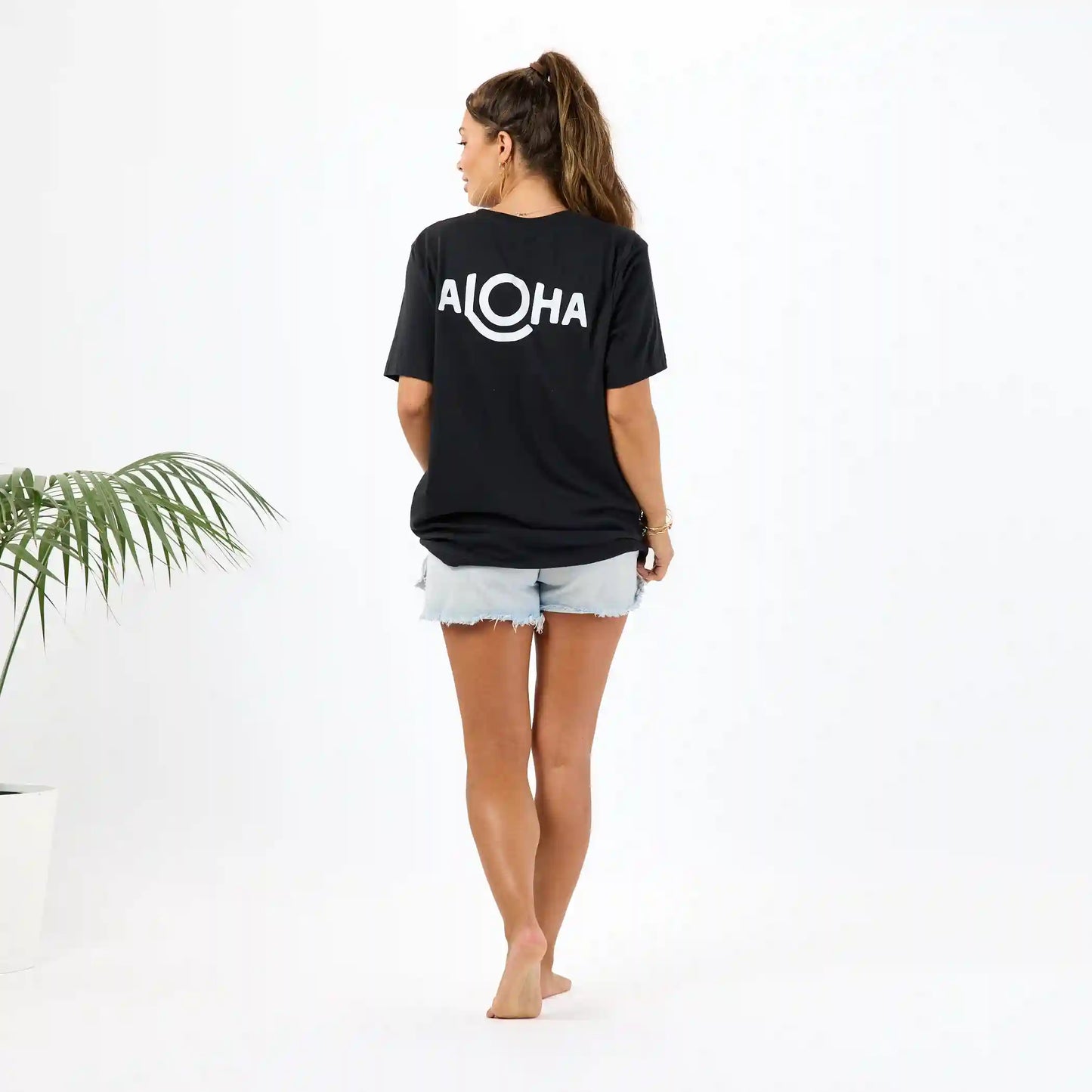 ALOHA Logo Tee in Vintage Black