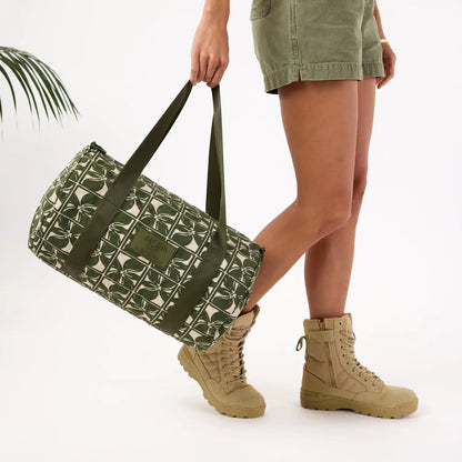 Lattice Keep It Light Sporty Duffle in Olive