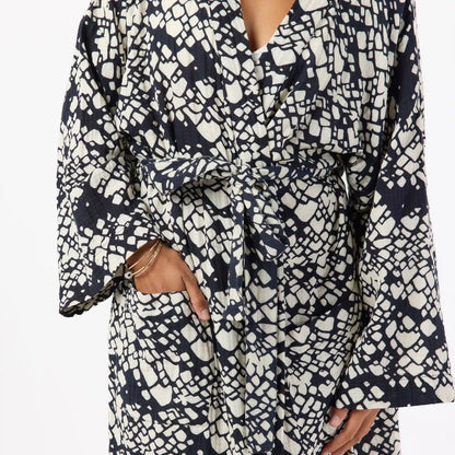 Staycation Robe | Textile Cone - White on Black