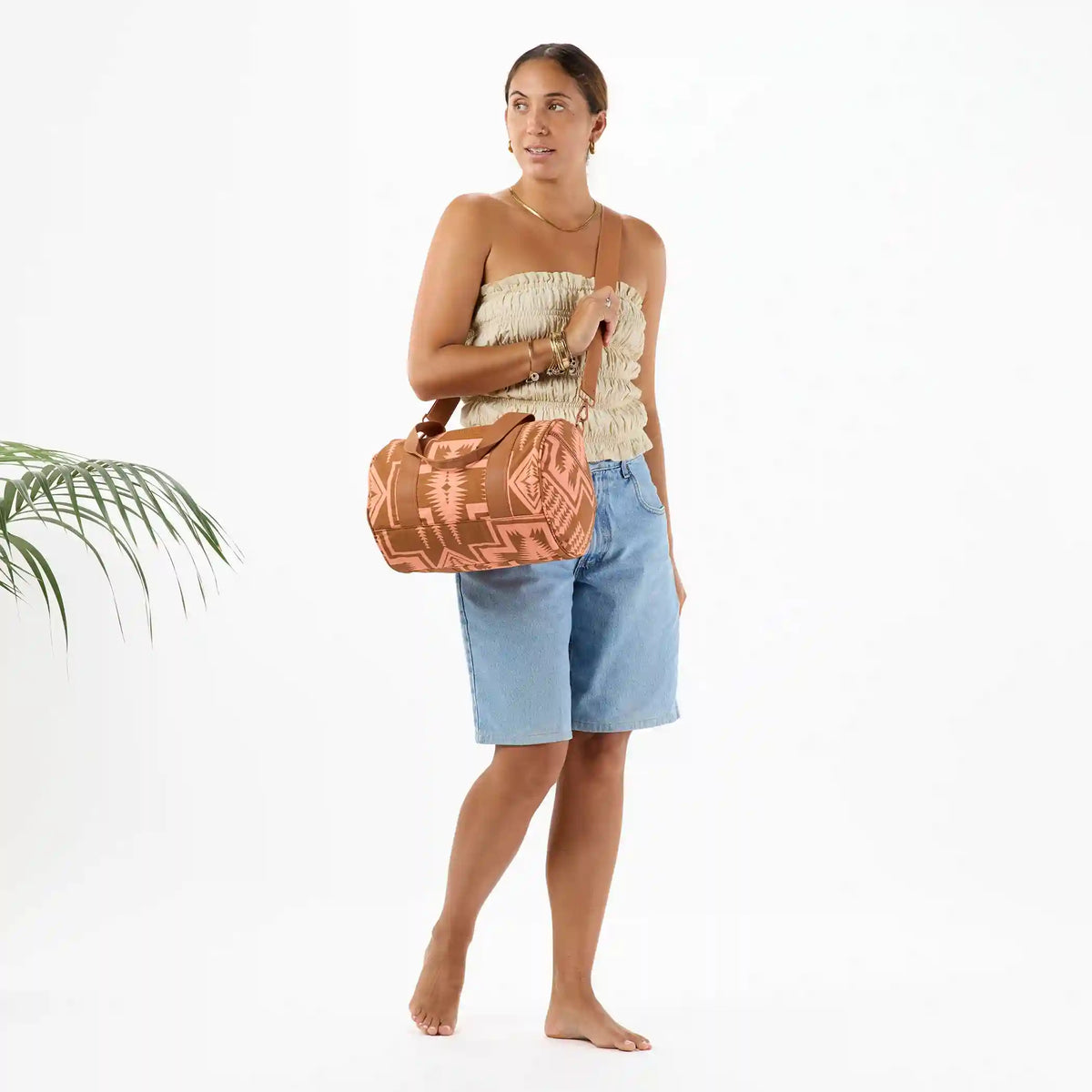 Century Harding Keep It Light Stubby Duffle in Tropical on Toffee