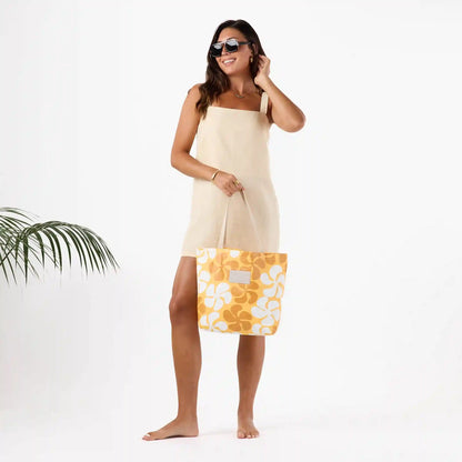 Funky Plumeria Day Tripper in Honey
