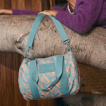 Keep It Light Stubby Duffle | Miter Lineup