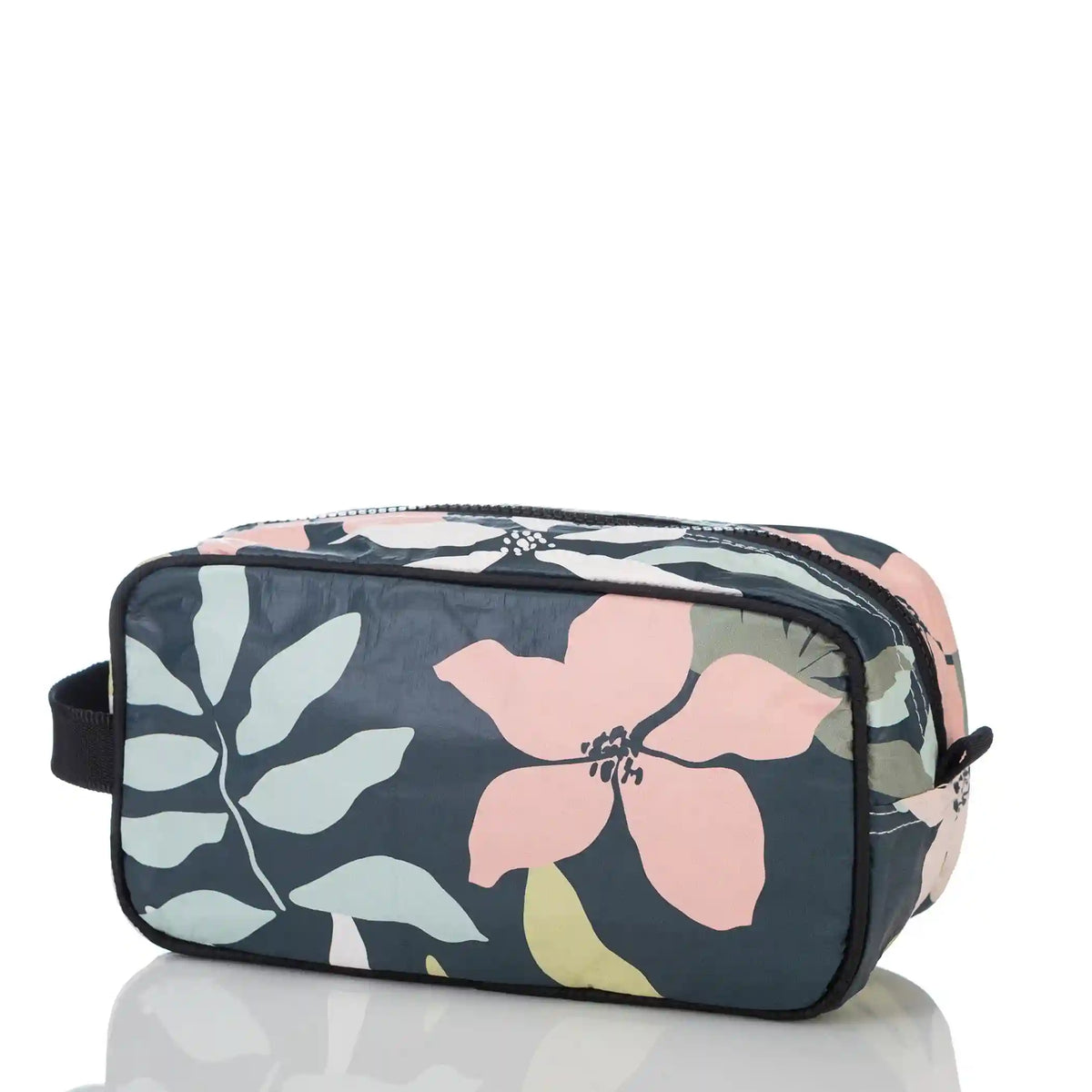 Flora Dopp Kit in Eve