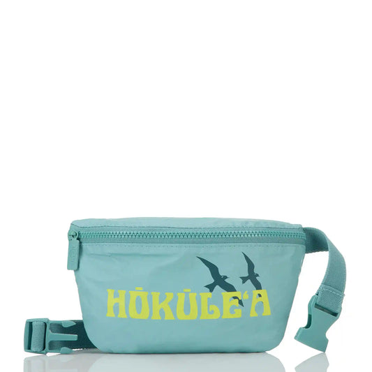 Hōkūleʻa Mini Hip Pack in Tide