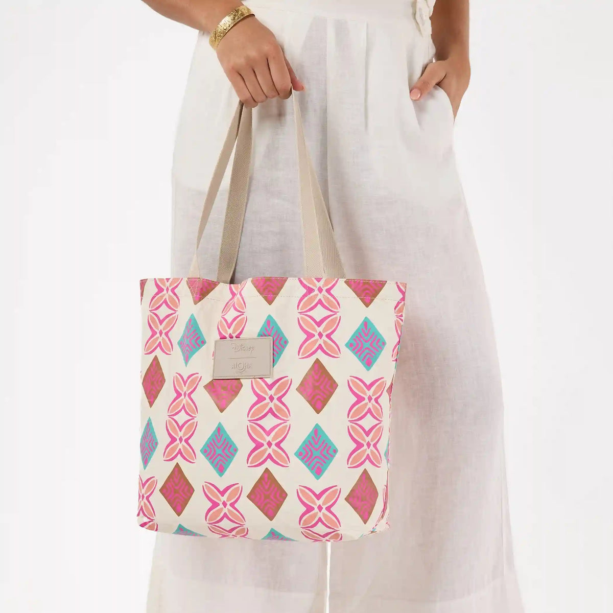 Islander Reversible Tote in Mirage
