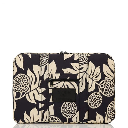 Holomua Keep It Light Laptop Case in Sand on Black