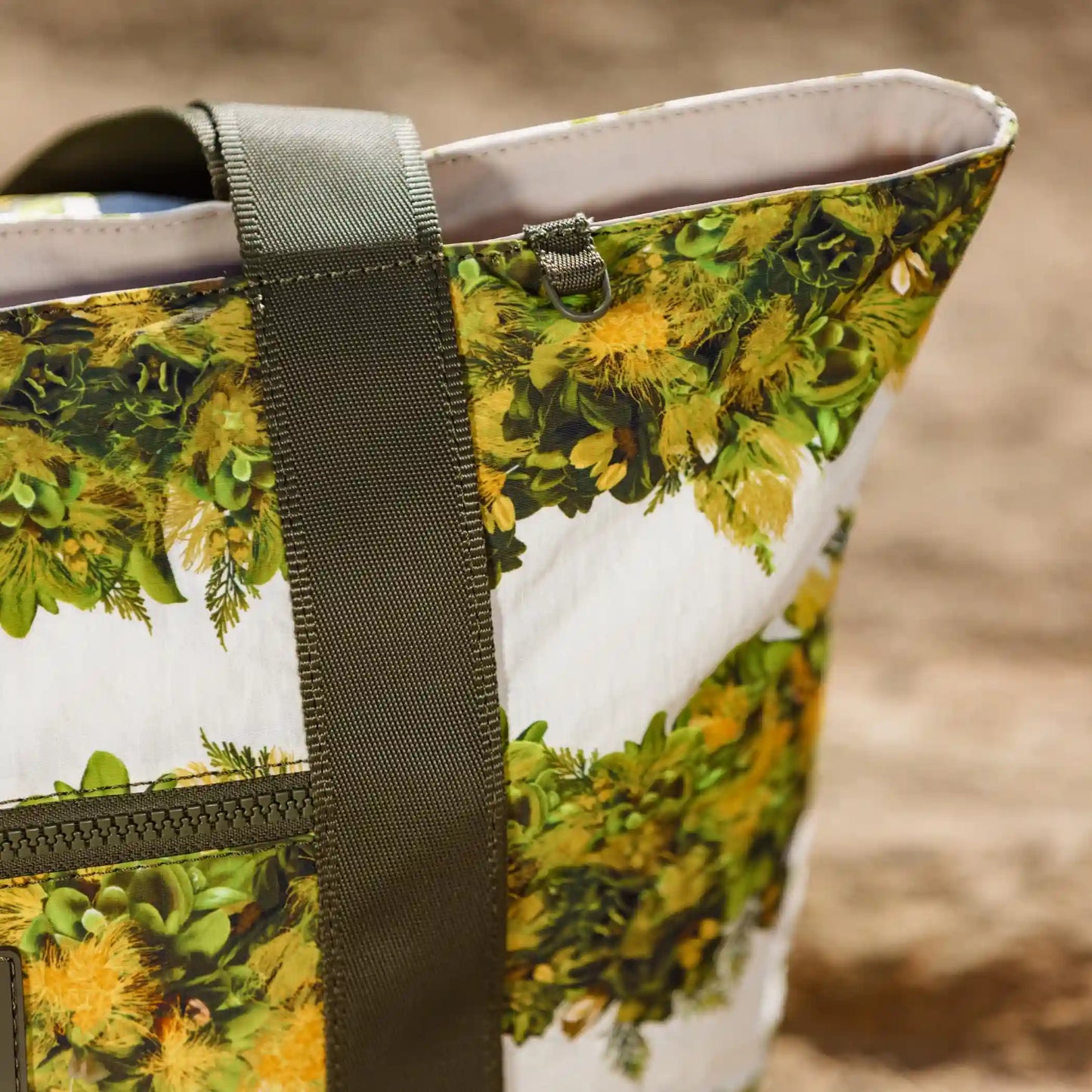 Keep It Light Zipper Tote | Lei Lehua Mamo by Aloha De Mele - Lehua Lei