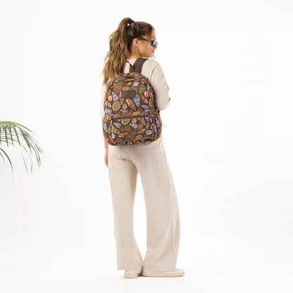 Shoreline Keep It Light Backpack in Coconut