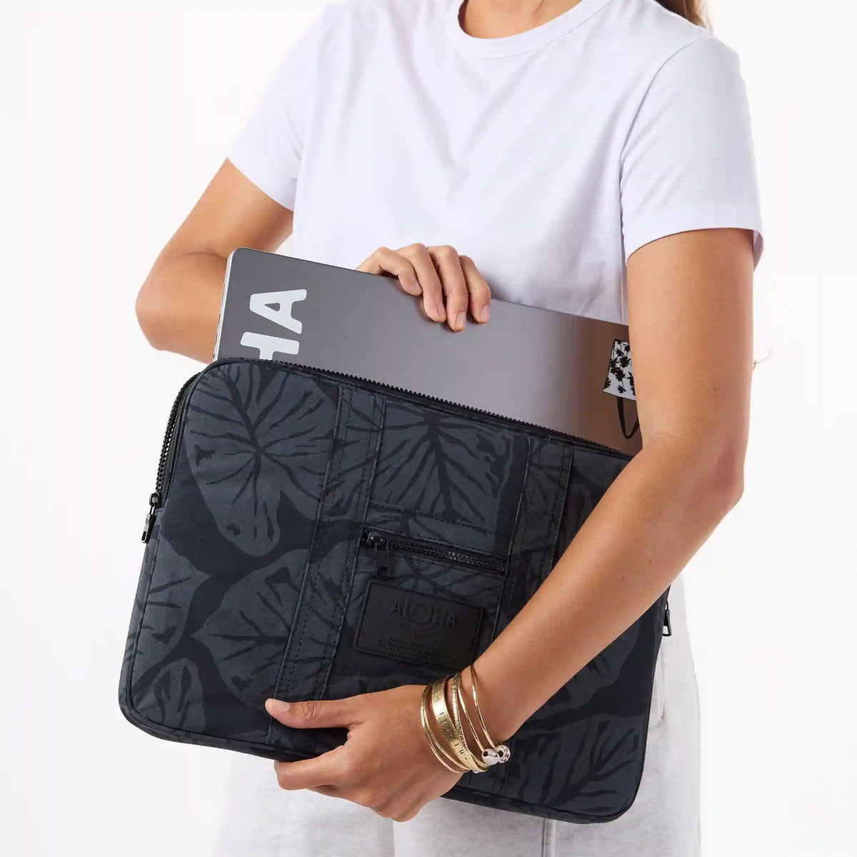 Keep It Light Laptop Case 16 Inch | Kalo